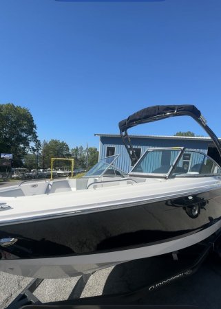 New 2025 Chaparral 21 SSi OB Power Boat for sale