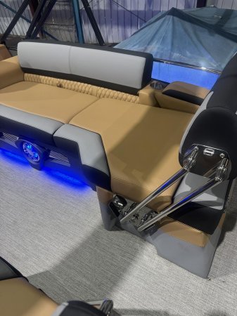 Pre-Owned 2025 Avalon Pontoon for sale