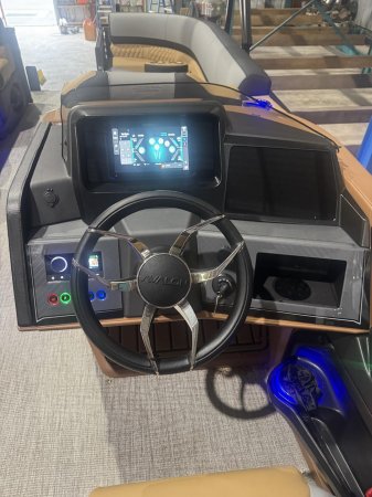 Pre-Owned 2025 Avalon Pontoon BOATS BRAND NEW CATALINA PLATINUM QUALD LOUNGE SHIFT Power Boat for sa