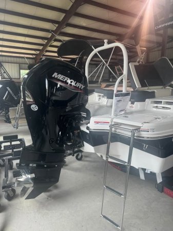 New 2024  powered Chaparral Boat for sale