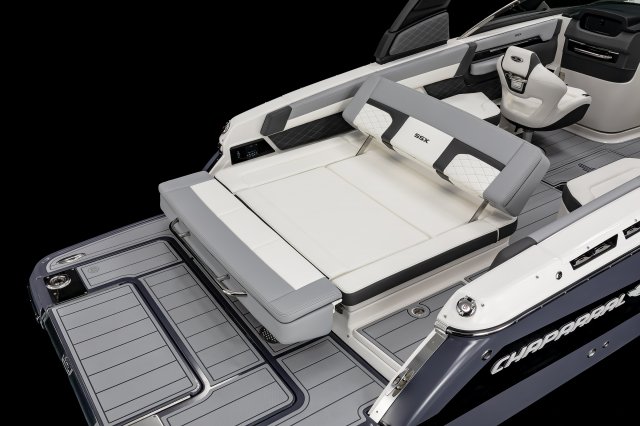 2025 267 SSX Transom Sun Lounge Open