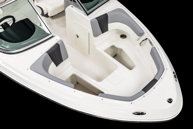 2025 19 SSi OB Bow Storage