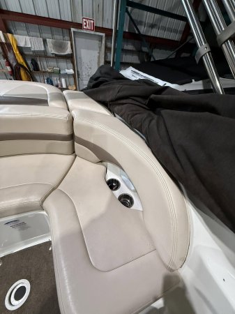 Pre-Owned 2007  powered Power Boat for sale