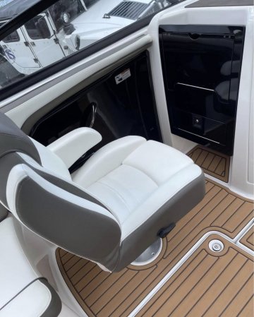 Pre-Owned 2015 Yamaha 242 LIMITED S Power Boat for sale