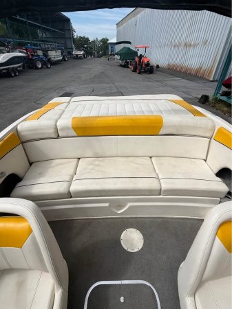 Pre-Owned 2012 Bayliner Power Boat for sale